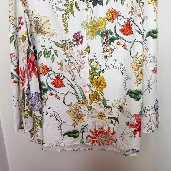 JustFashionNow White Botanical Floral Button Front Blouse Size 2XL - Picture 4 of 8